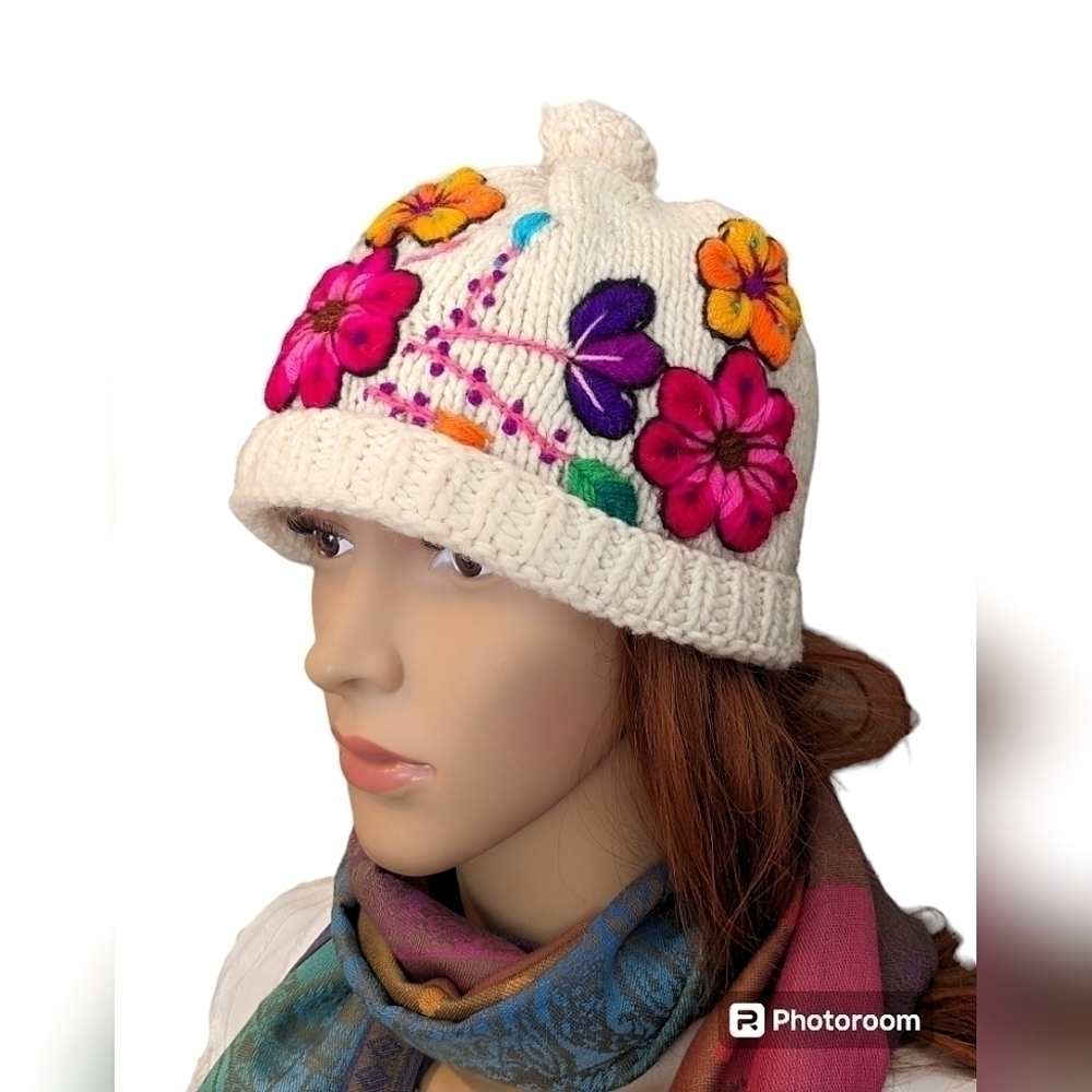 Beautiful Chullo Handmade flower multicolor design 100%Sheep Wool